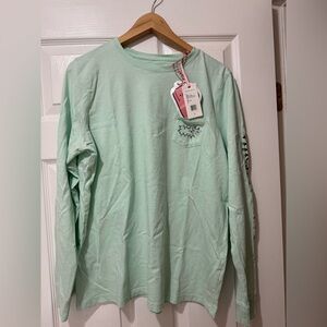 NWT Vineyard Vines L Christmas Icons Whale Long-Sleeve Pocket Tee